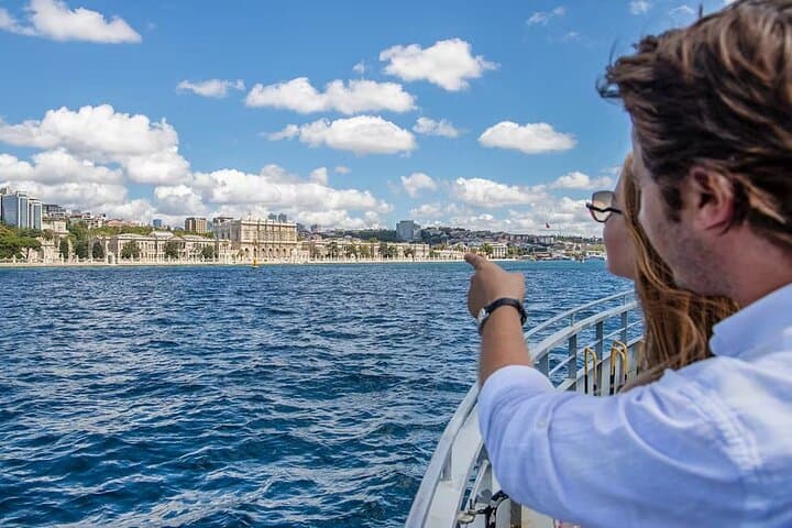 90-Minute Bosphorus Cruise: See Istanbul From Sea Between Continents photo 4