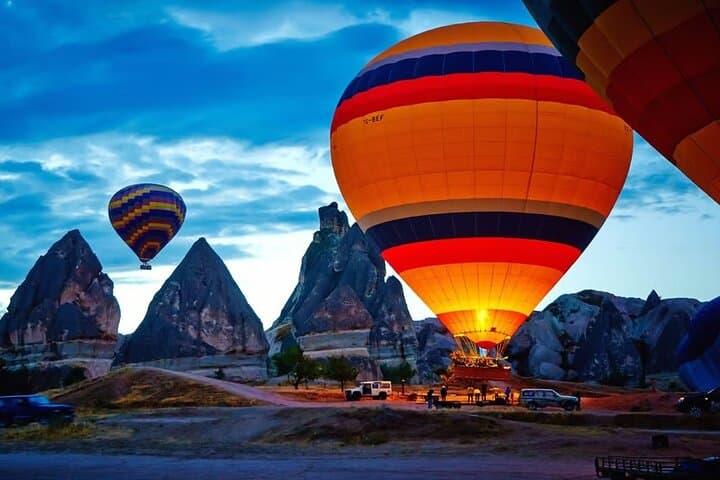 Cappadocia 2-Day Tour from Istanbul with Sunrise Hot Air Balloon Ride