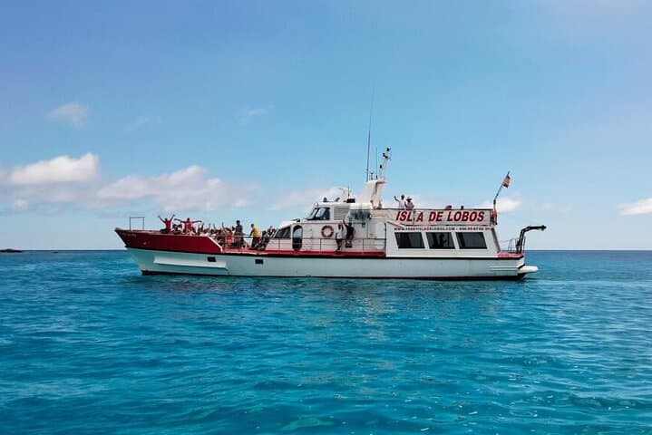 Ferry to Isla de Lobos from Corralejo: Complete Day-Trip Guide