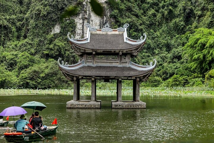 Ninh Binh Highlights: Hoa Lu, Trang An & Mua Cave Day Tour from Hanoi photo 2