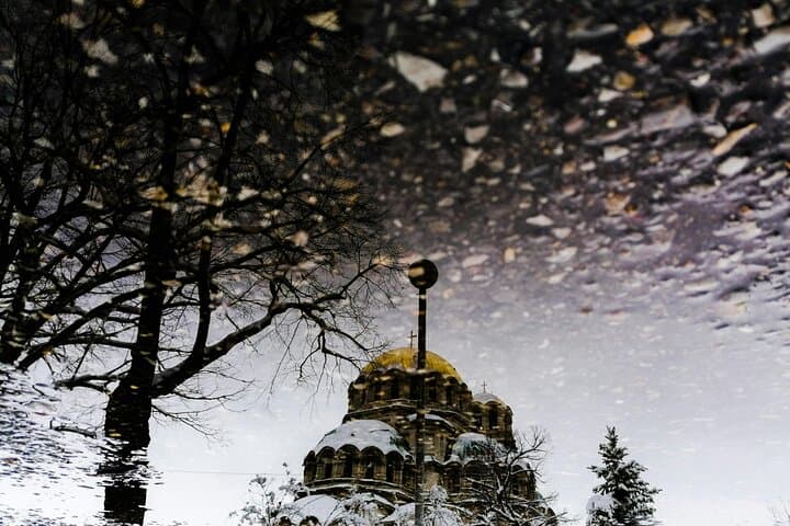 Golden Domes & Perfect Light: Photoshoot at Alexander Nevsky Cathedral, Sofia photo 4