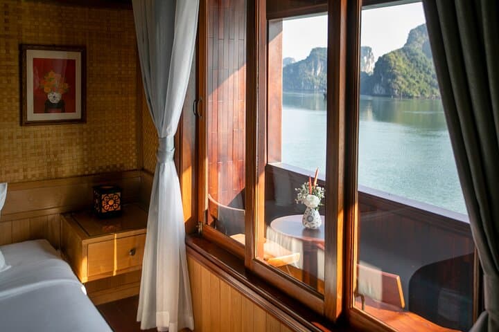 Bai Tu Long Bay 3-Day Private Cruise: Kayak, Caves & Fishing Village photo 4
