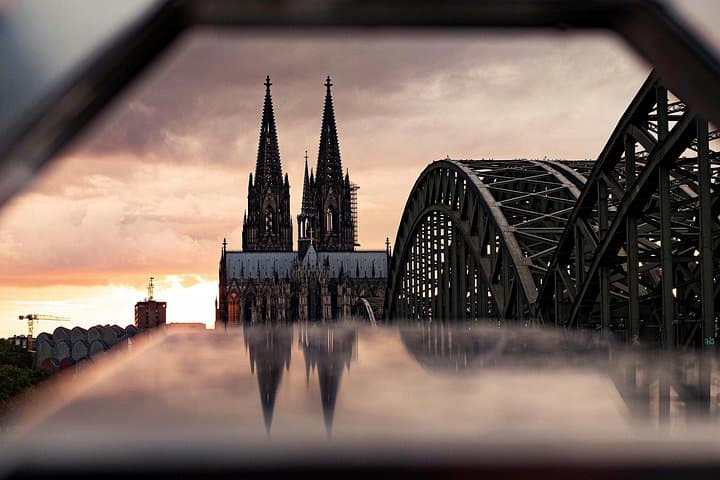 Cologne Love Locks Photoshoot — Capture Hohenzollern Bridge & Cathedral Views photo 6