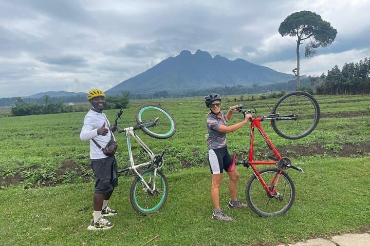Twin Lakes Mountain Biking in Rwanda — Half-Day Ride from Musanze