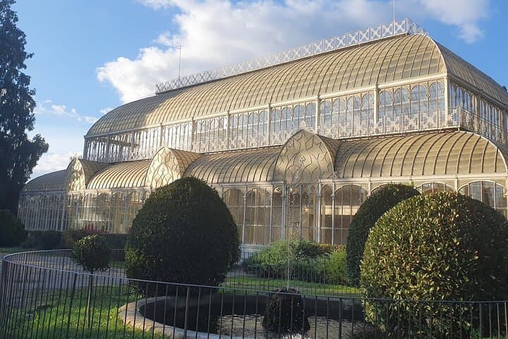 Hidden Parks of Florence: Guided Walk and Picnic in Stibbert, Orticoltura & Parnaso