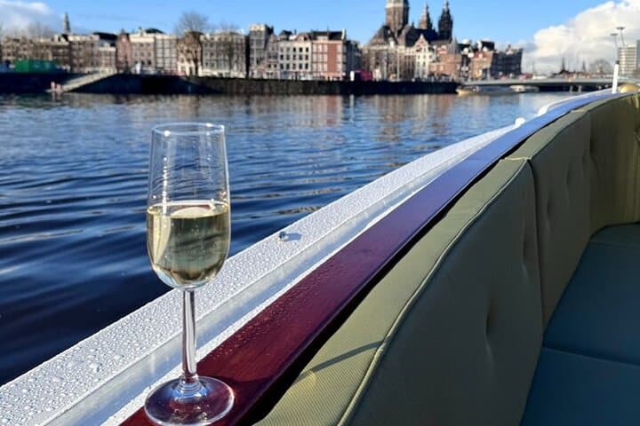 Private All-Inclusive Amsterdam Canal Cruise with Captain Jack photo 5