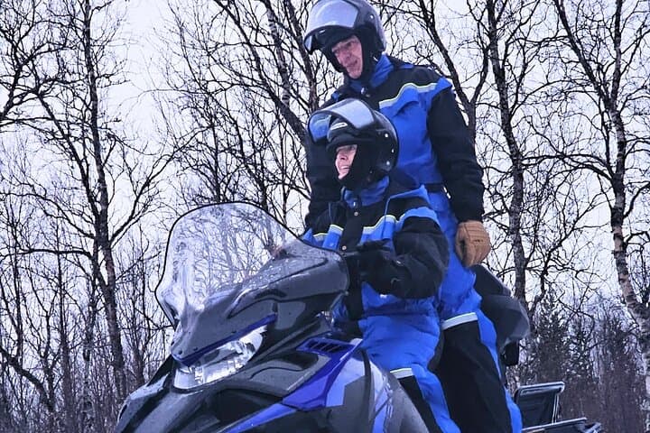 Beginner Snowmobiling in Tromsø: 5-Hour Arctic Intro with Photos photo 6