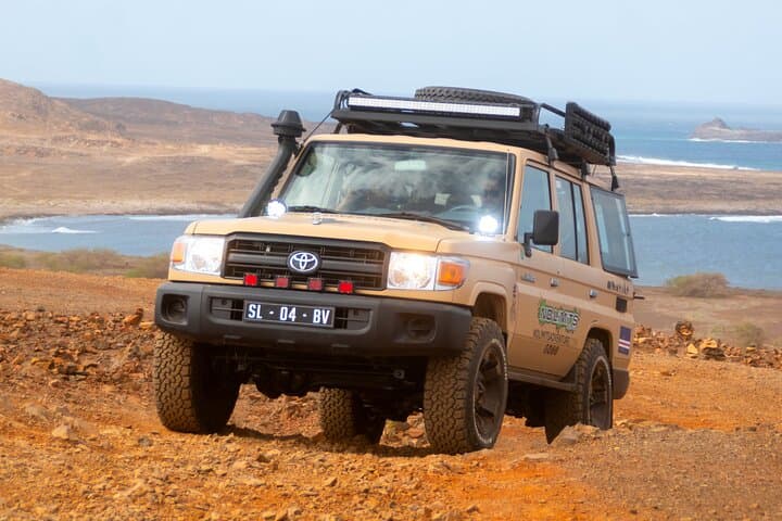 Off-Road Sal: Jeep Tour to Beaches, Natural Pools & Shark Watching photo 3