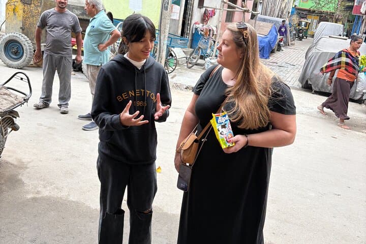 Guided Walk Through Ejipura Slums: Community-Led Tour in Bengaluru photo 3