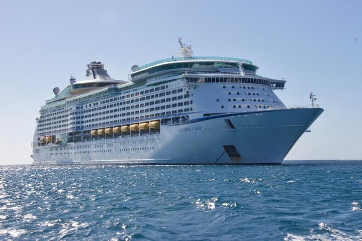 Private Transfer from Central London to Dover Port: Fast, Comfortable One-Way Ride