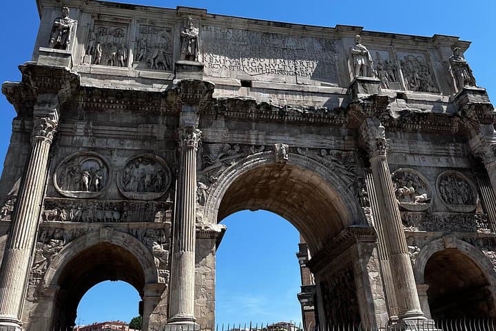 Skip-the-Line Colosseum, Roman Forum & Palatine Hill — Russian Guide photo 2