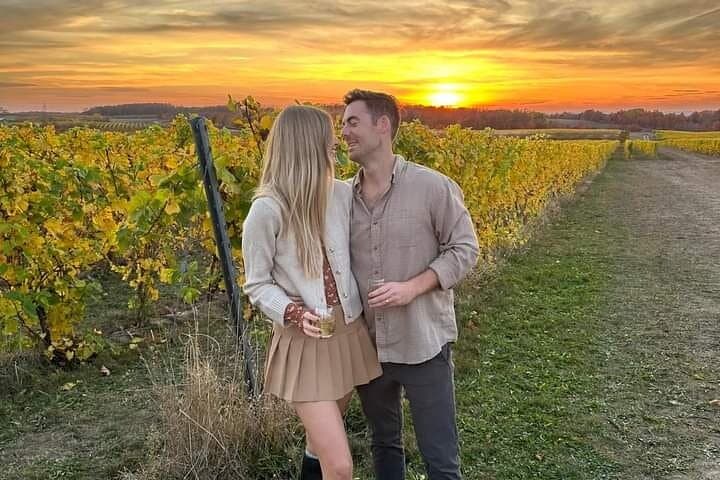 Traverse City Sunset Wine Tour — Old Mission Peninsula 3‑Winery Experience
