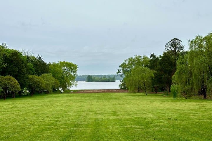 Private Tour from Williamsburg to Berkeley Plantation: Historic James River Estate Day Trip photo 3