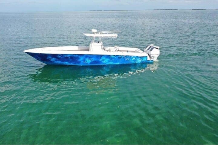 Private Luxury Boat Charters Key West — Snorkel, Fish & Sandbar Cruises