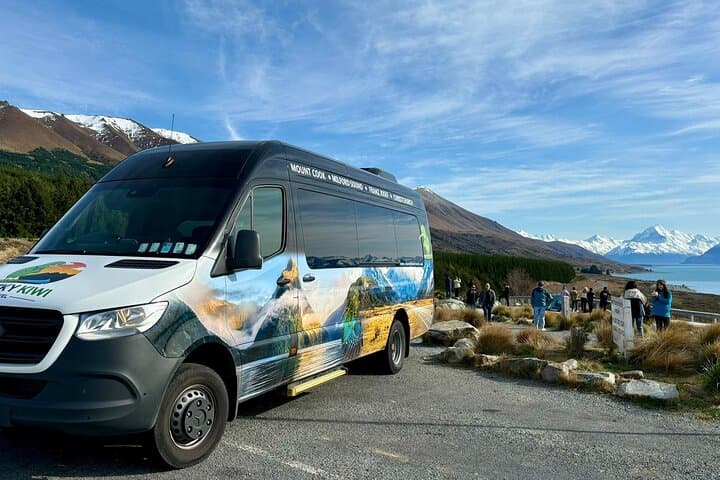 Mt Cook to Queenstown Small-Group Scenic Transfer — Aoraki Views & Lindis Pass photo 2