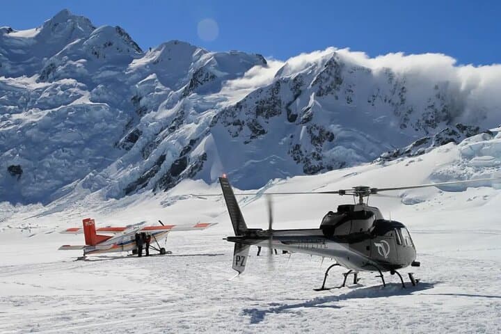 Mt Cook Ultimate Alpine Experience: Glacier Landing, Ski Plane & Helicopter from Queenstown