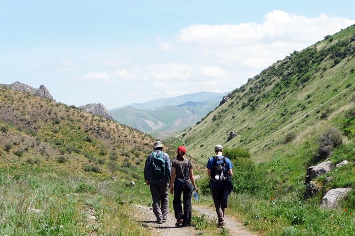 Nuratau Mountains 3-Day Hiking Tour — Homestay, Yurt Camp & Lake Aydarkul photo 2
