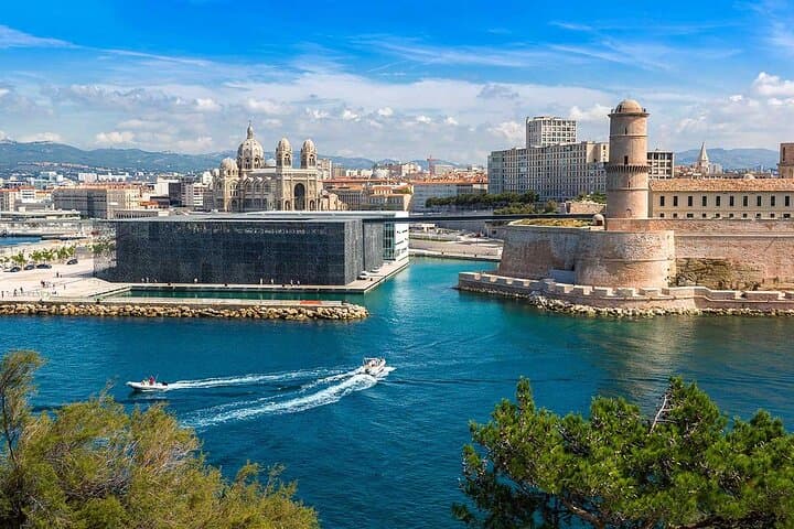 Full-Day Marseille Shore Excursion: Vieux-Port, Notre-Dame de la Garde & Aix-en-Provence photo 4