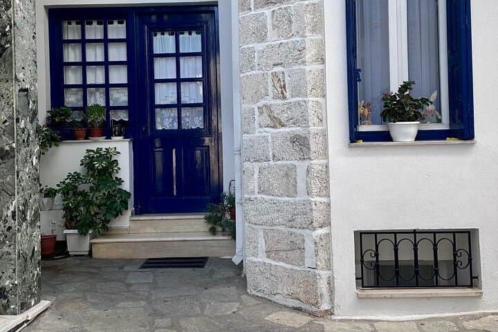 Historic Plakes Walk: Explore Skiathos Town's Papadiamantis Quarter photo 3