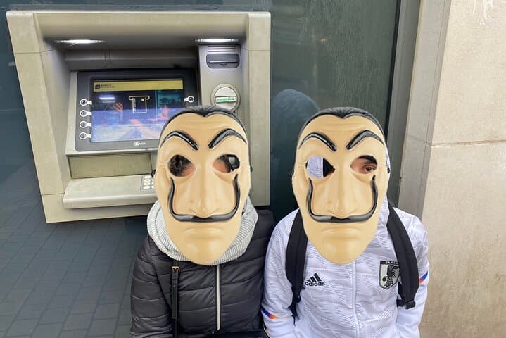 Outdoor Escape Game in Tours — Team Heist City Adventure photo 2