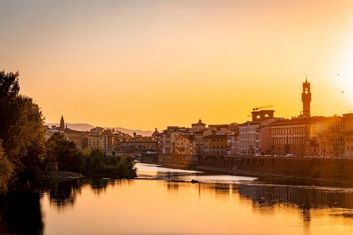 Sunset Bike Tour in Florence: Wine & Aperitivo Along the Arno photo 4