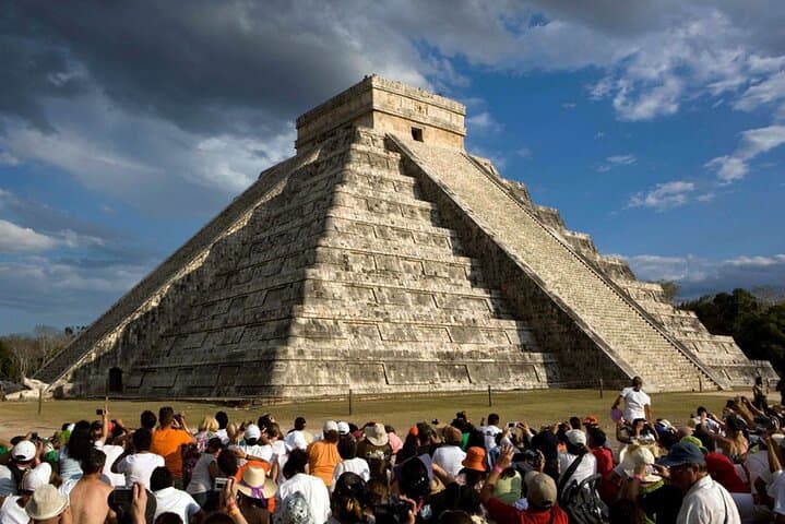 Chichen Itza & Mayan Cenotes Day Tour: Suytun, Ik Kil & Valladolid photo 2