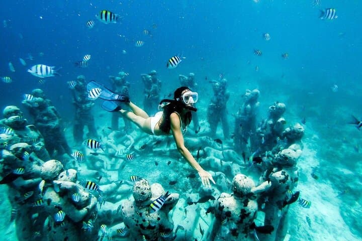 Cancun to Isla Mujeres Catamaran Snorkel & Beach Club Day Trip photo 4