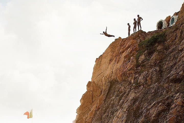 Private Car & Guided Half-Day Tour in Acapulco — Coast, Culture & Cliff Divers photo 6