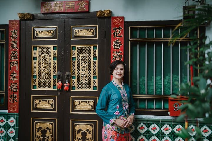 Dress Like a Nyonya: Baba Nyonya Costume Rental in George Town, Penang photo 6