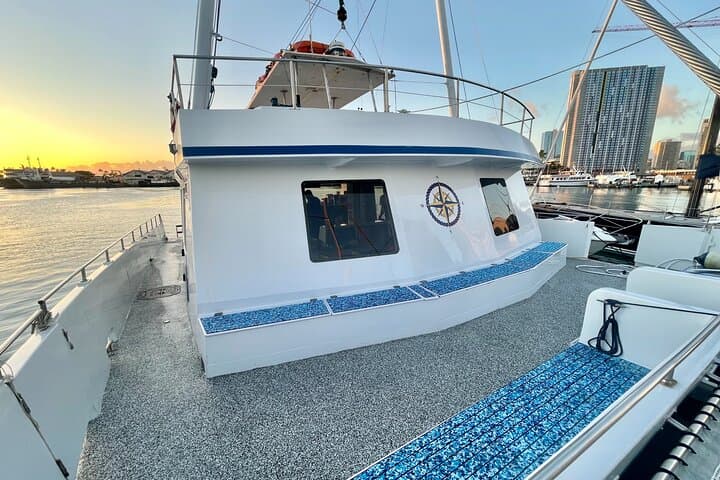 Sunset Waikiki Fireworks Cruise: Evening Catamaran Sail from Oahu photo 5