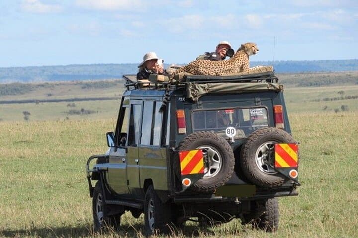 8-Day Best of Kenya Flying Safari — Samburu, Masai Mara & Amboseli photo 5