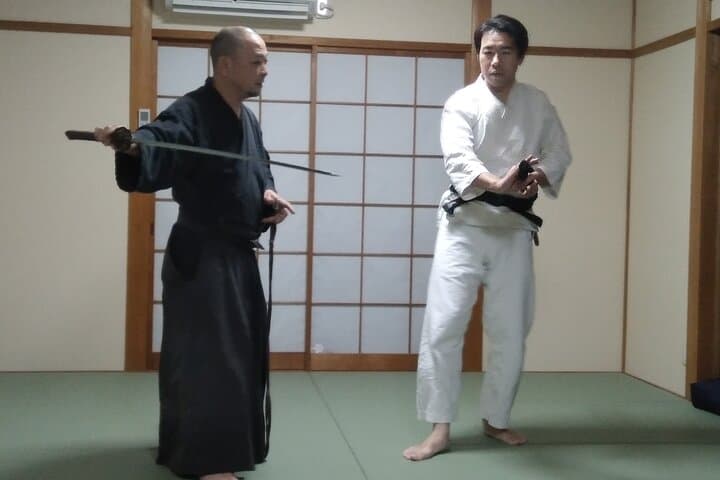 Private Samurai and Martial Arts Experience in Gifu — Sword Handling & Jujutsu photo 2