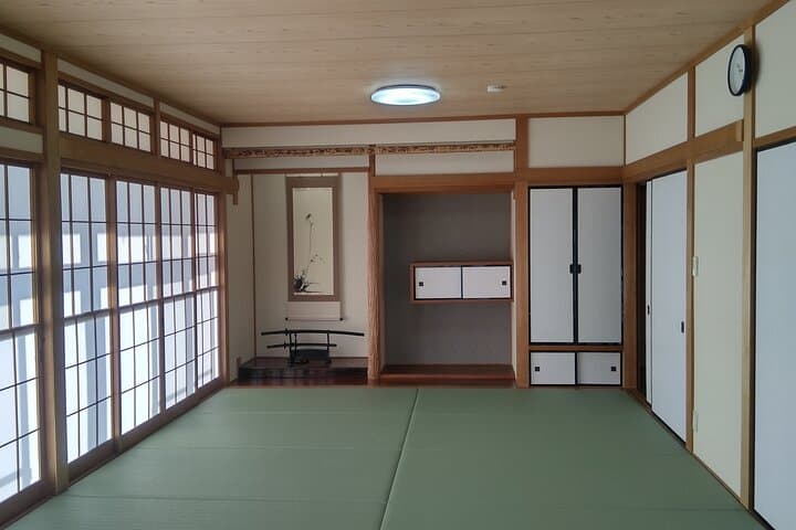Private Samurai and Martial Arts Experience in Gifu — Sword Handling & Jujutsu photo 5