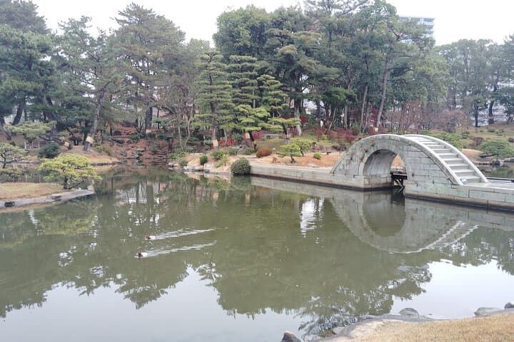 Guided Walk Through Shukkei-en: 90 Minutes in Hiroshima’s Feudal Garden photo 2