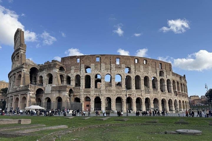 Skip-the-Line Colosseum, Roman Forum & Palatine Hill — Russian Guide photo 3