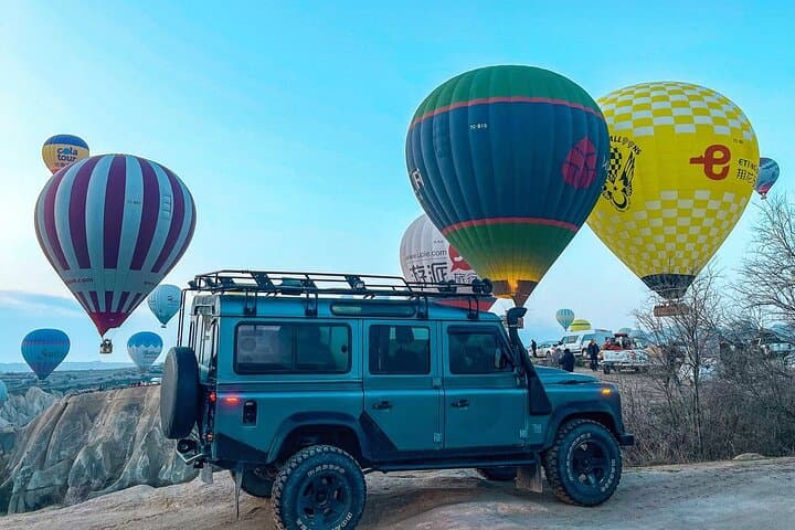 Cappadocia Jeep Safari: Sunrise Balloon Views & Sunset Valley Light