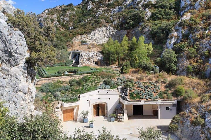 E-Bike the Alpilles: Saint-Rémy Vineyard & Wine-Tasting Loop photo 6