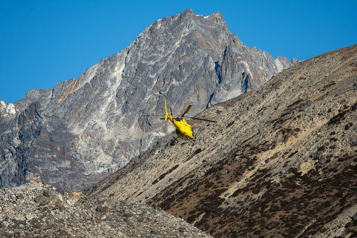 Everest Panorama Helicopter Tour: Kathmandu to Everest Base Camp Flight photo 3