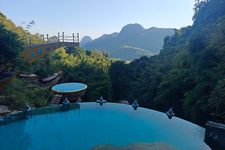 Overnight Treehouse Hot Springs & Tianmen Ditch National Park from Guangzhou photo 5