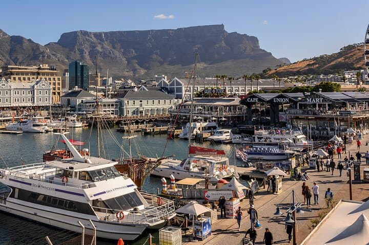 10-Day Cape Town, Kruger & Johannesburg Safari Tour — Big 5 & City Highlights photo 4