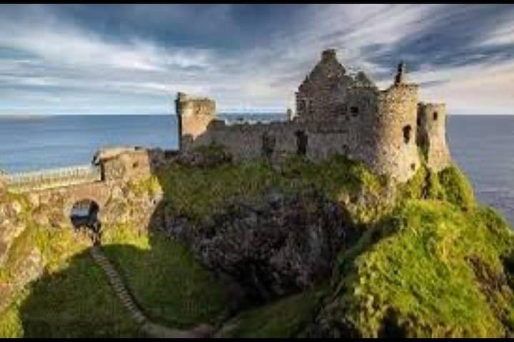 Giants Causeway Day Tour from Belfast: Game of Thrones Sites & Coastal Walks photo 2
