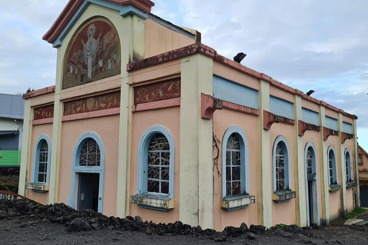 Explore Reunion Island: Full-Day Coastal Waterfalls & Lava Route Tour photo 4