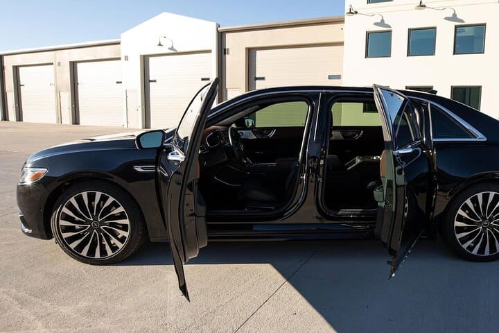 Private Arrival Transfer From PHL to Philadelphia by Sedan photo 3