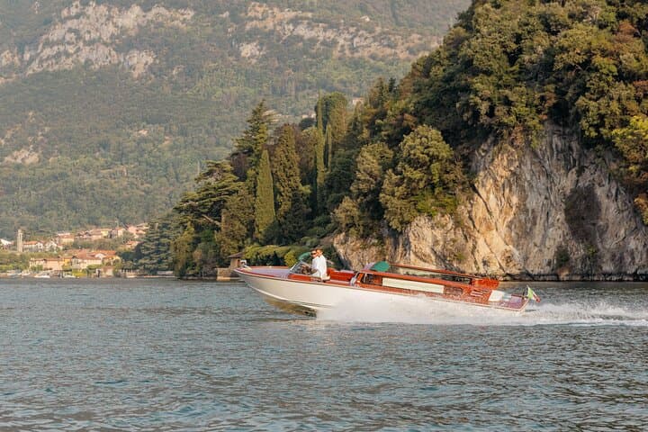 Private Wooden Speedboat Tour on Lake Como: Bellagio, Balbianello & Swim Stops photo 2