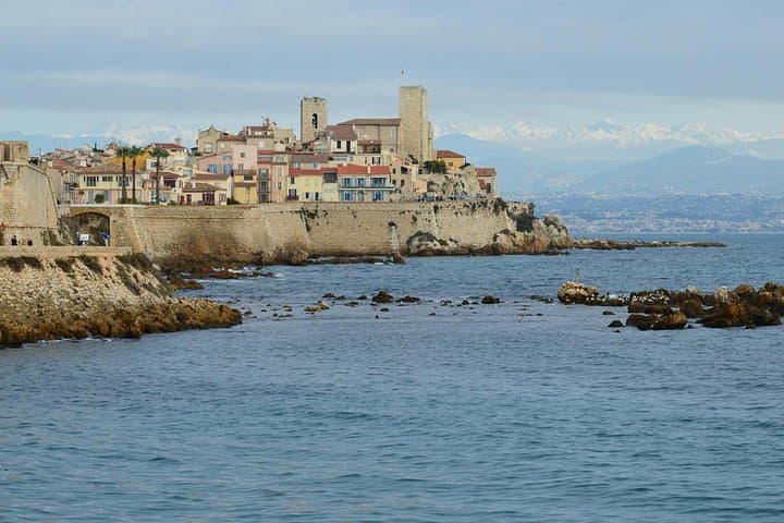 Private French Riviera Tour: Nice, Saint-Paul-de-Vence, Antibes & Cannes photo 2