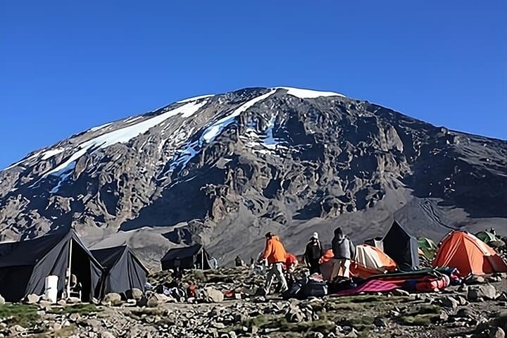 Machame Route Kilimanjaro: 6–7 Day Climb to Uhuru Peak