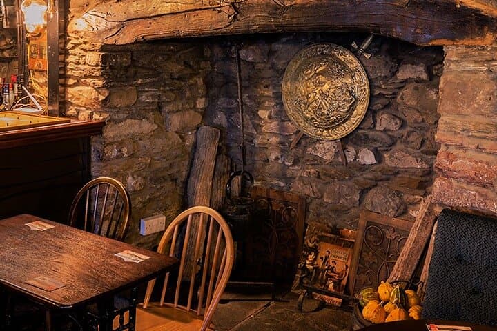 Ilfracombe Ghost Walk: Self-Guided Historic High Street Tour photo 5