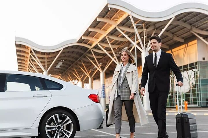 Private Dubai Airport to City Transfer — Seamless DXB Pickup photo 4