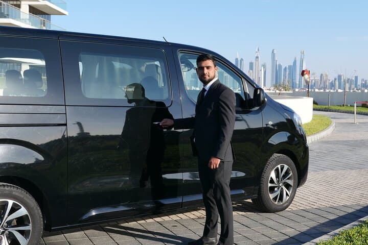 Private Dubai Airport to City Transfer — Seamless DXB Pickup photo 6