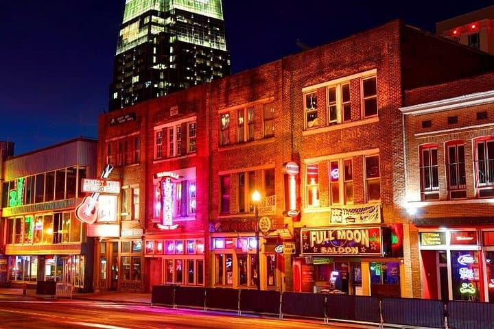 Nashville Carnage and Chaos Ghost Tour: Adults-Only True Crime Walking Experience photo 1